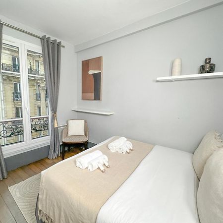 Stunning Apartment Near Eiffel Tower Париж Экстерьер фото