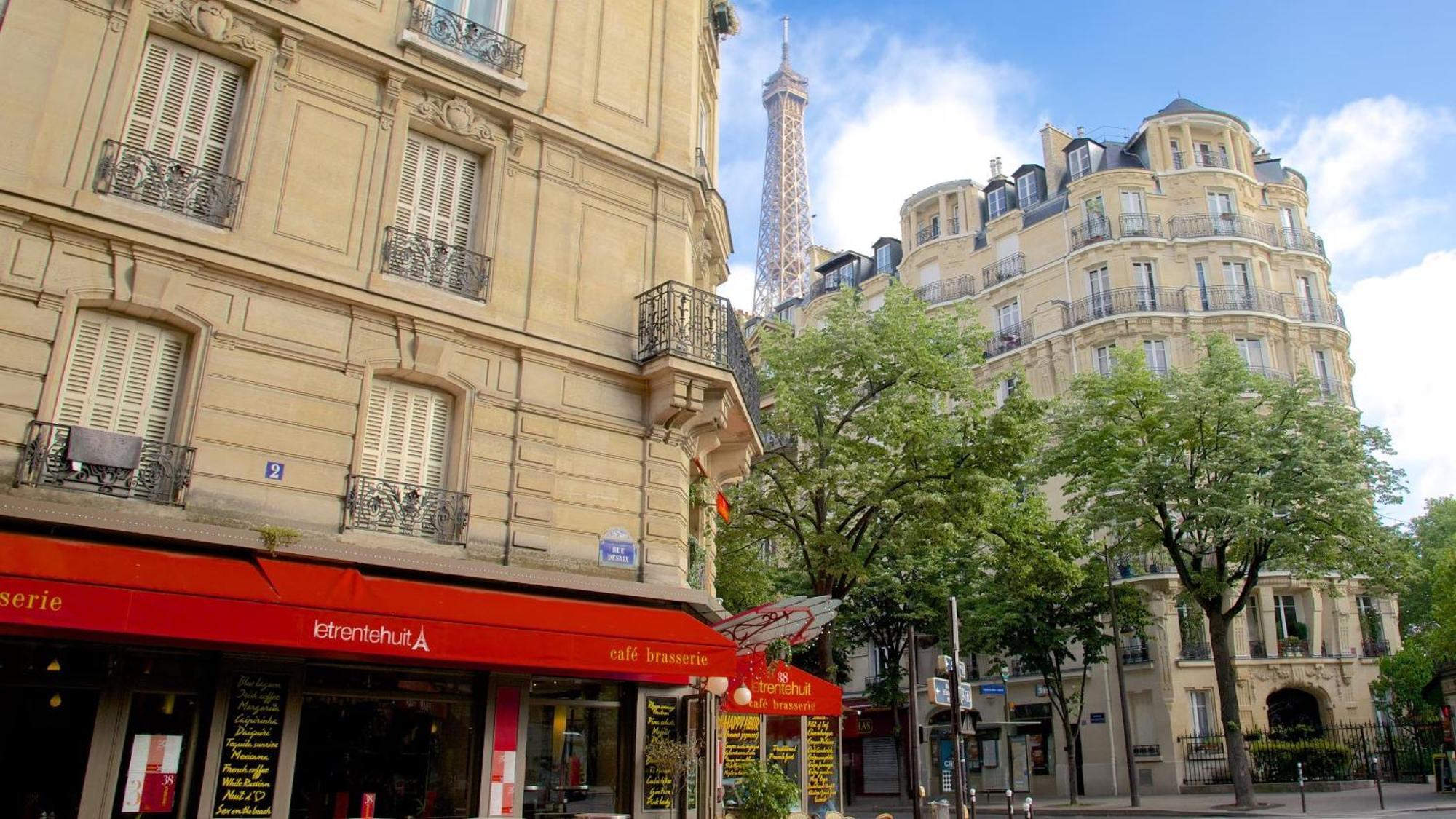 Stunning Apartment Near Eiffel Tower Париж Экстерьер фото