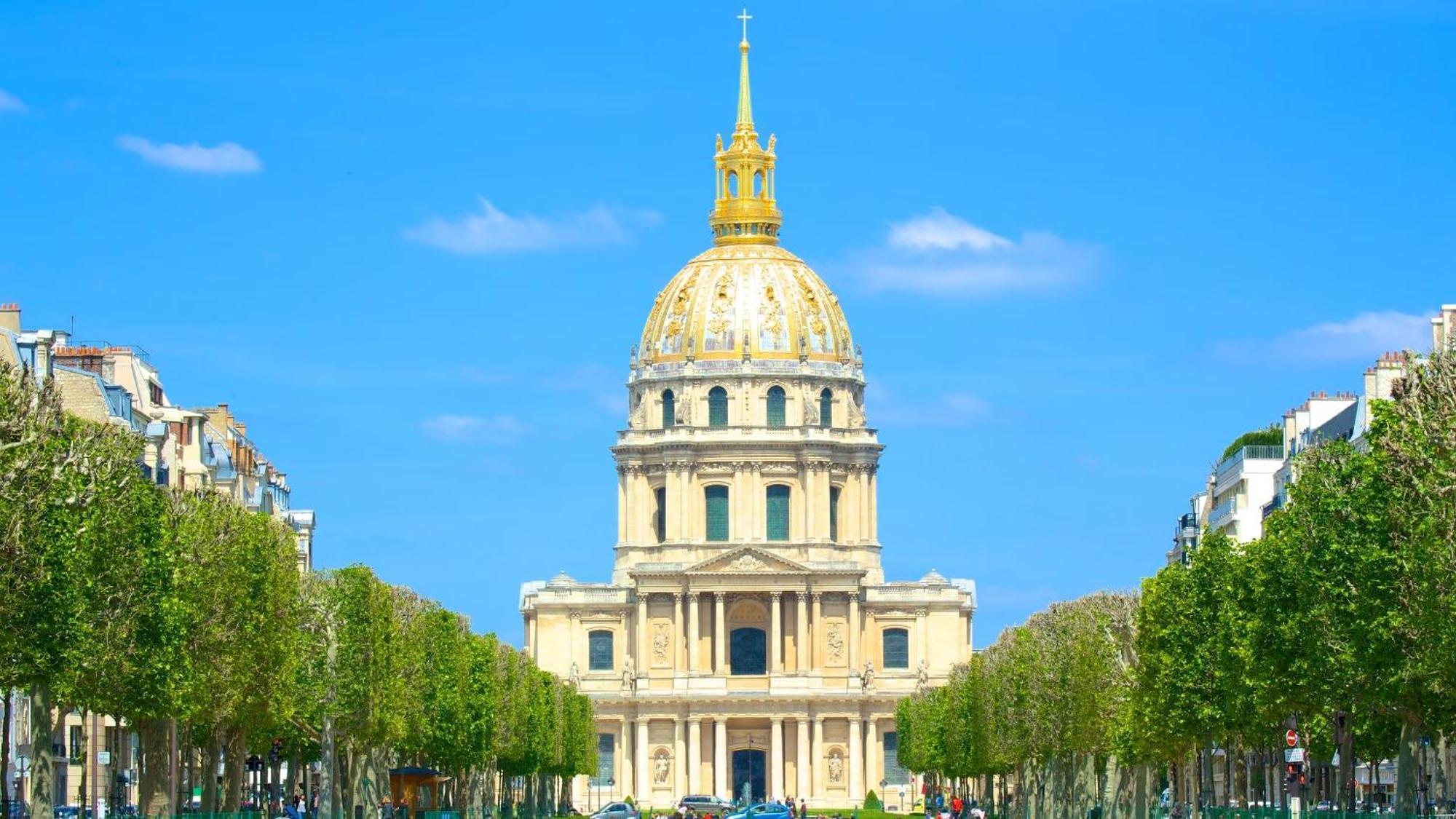 Stunning Apartment Near Eiffel Tower Париж Экстерьер фото