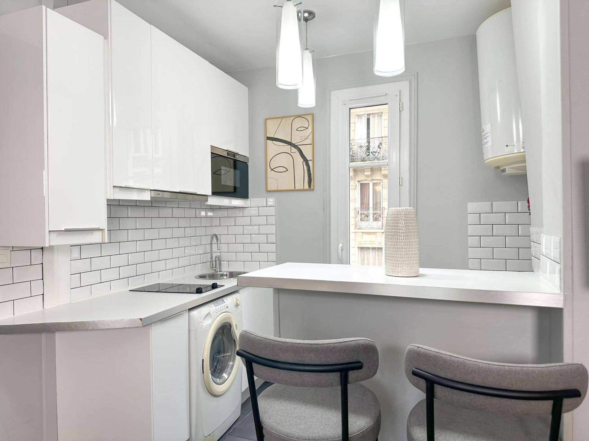 Stunning Apartment Near Eiffel Tower Париж Экстерьер фото