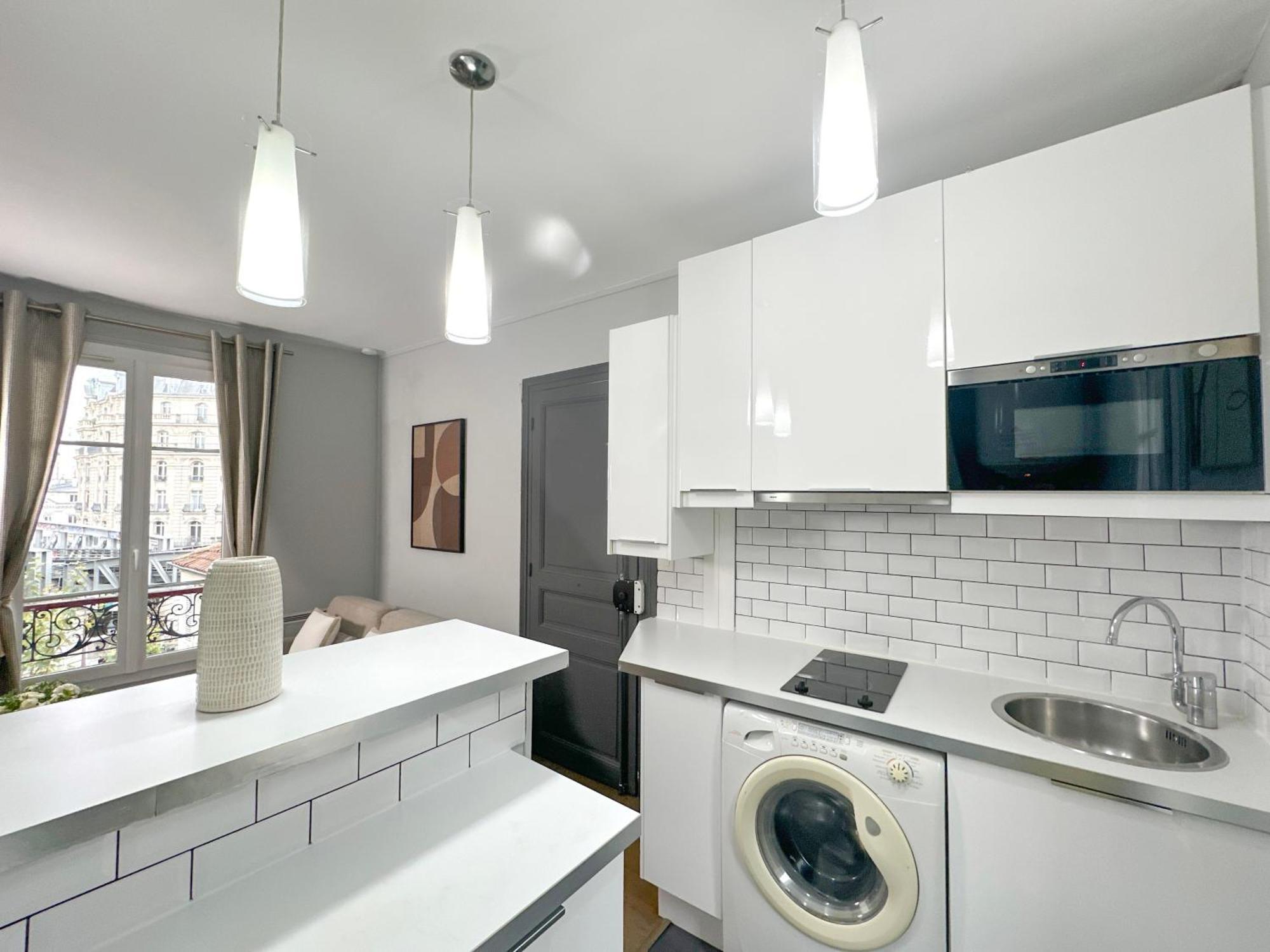 Stunning Apartment Near Eiffel Tower Париж Экстерьер фото
