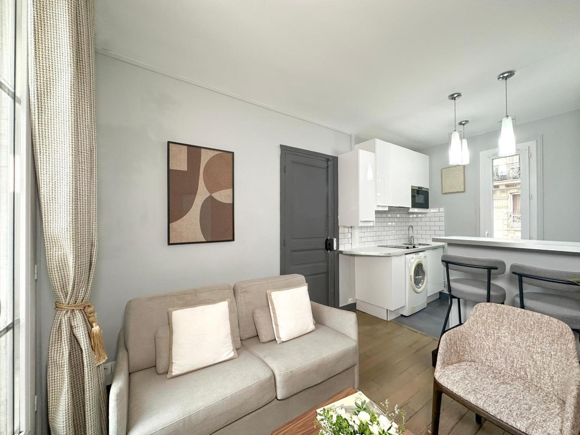 Stunning Apartment Near Eiffel Tower Париж Экстерьер фото